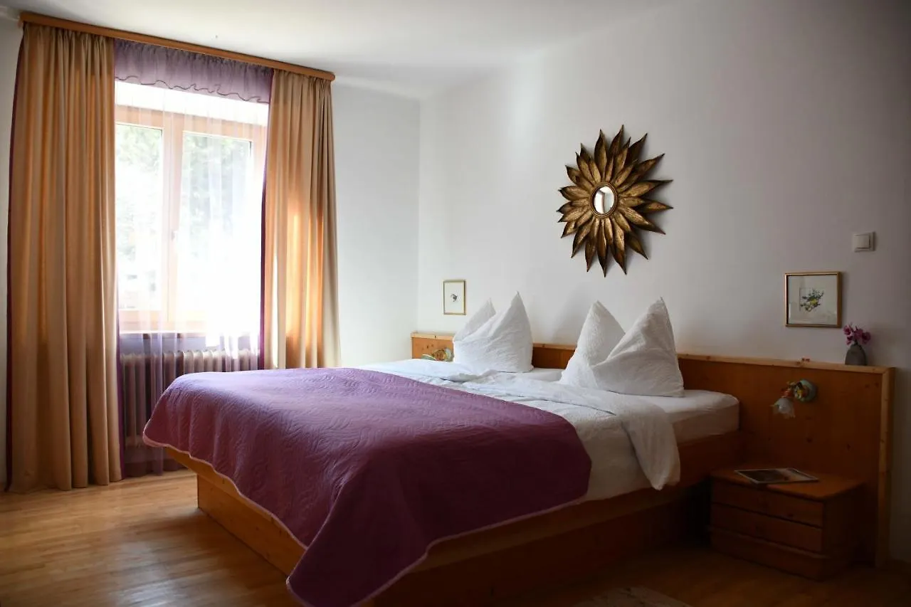 Villa Marwa - Eine Ruheoase Im Gruenen Innsbruck Homestay szállás